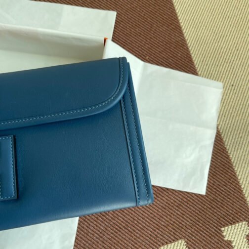 Jige Elan 29 Clutch Bag In Dark Blue Swift Leather - Image 3