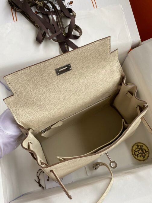 kelly 25cm Sellier Bag in Craie Togo Leather - Image 8