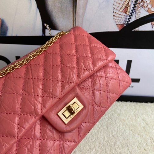 2.55 Reissue 24 cm Flap Bag In Pomegranate Red - Image 5