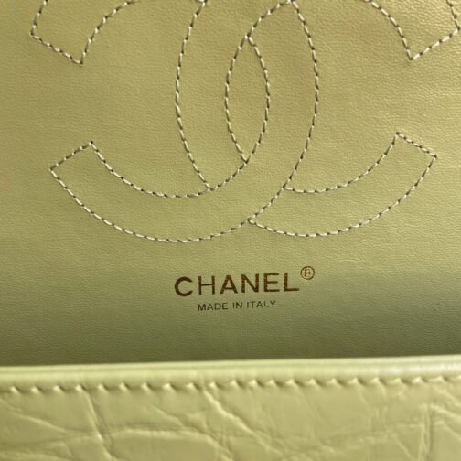 2.55 Reissue 28 cm Flap Bag In Green - Image 9