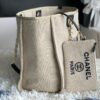 Grand shopping  Beach Canvas Tote Bag In Gold Tone Chain Link with Black Shoulder Straps - Image 10